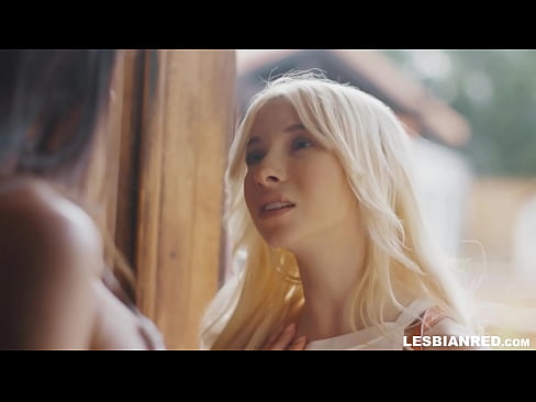 ❤️ Meisje komt een paar maanden later thuis en eindigt met het eten van haar stiefmoeders poesje ❤❌ Fuck video at us nl.tukifporno.ru ☑
