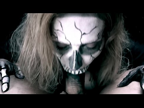 ❤️ Demon girl zuigt pik met haar zwarte mond en slikt sperma. ❤❌ Fuck video at us nl.tukifporno.ru ☑